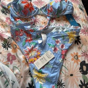 Cupshe Blue and Red Floral Bikini Small Top, Medium Bottom
